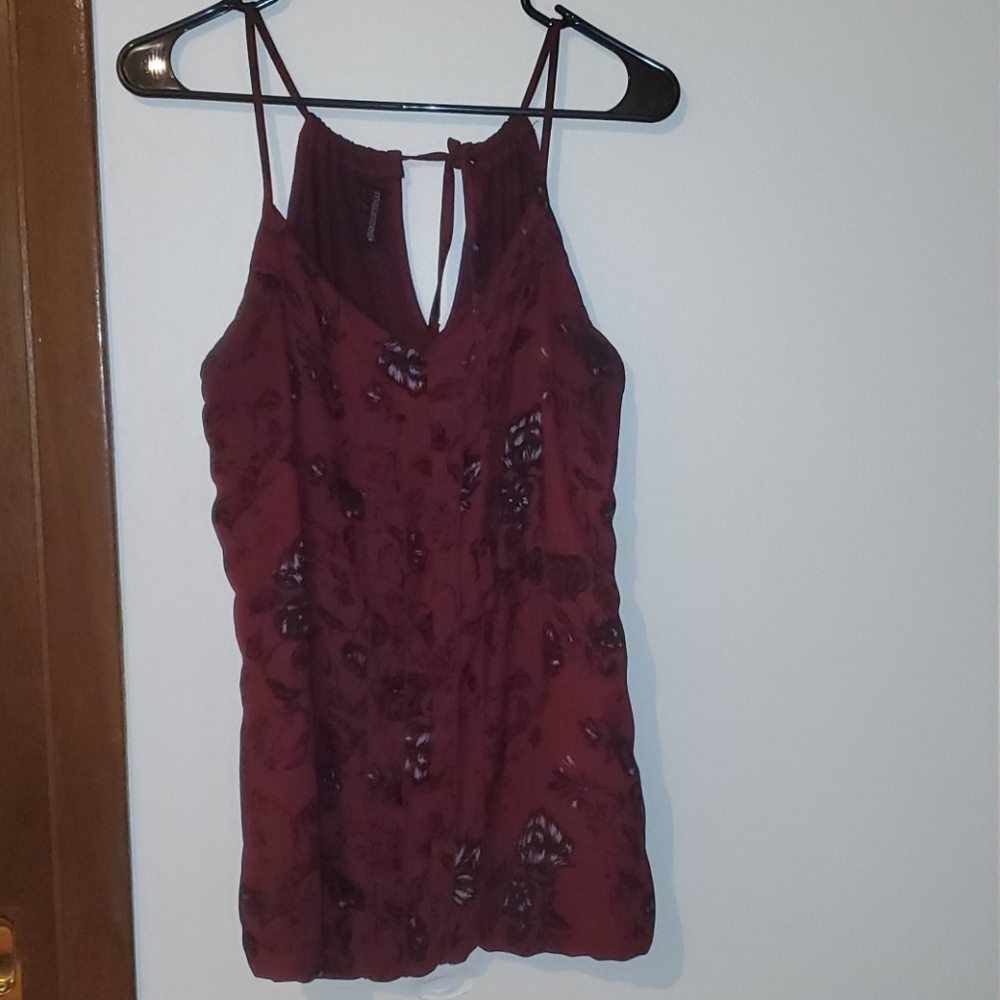 Top - Picture 2 of 3
